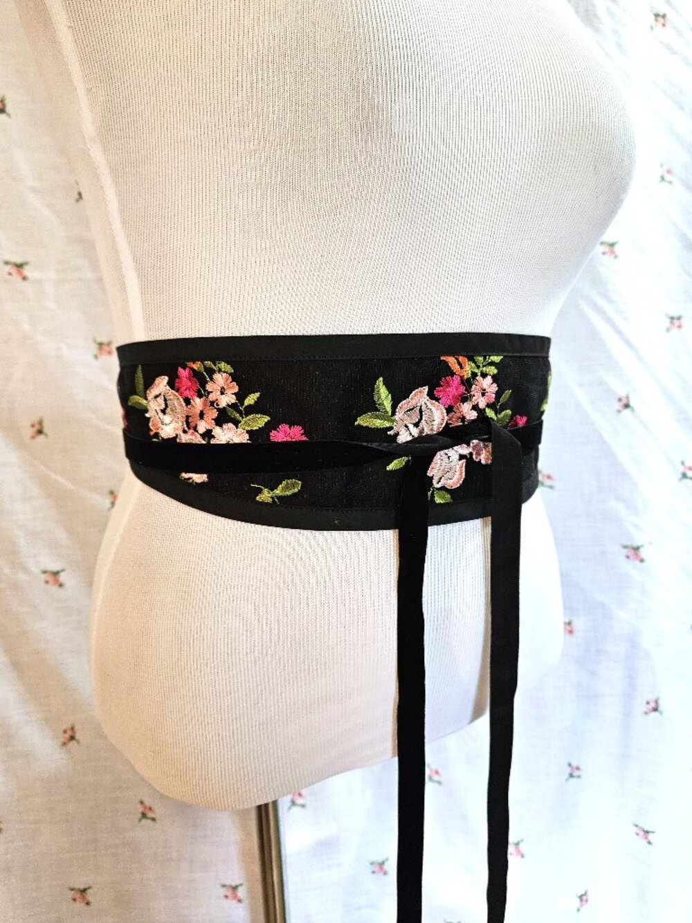 Boho Tie Belt Size M to L Pink NWT